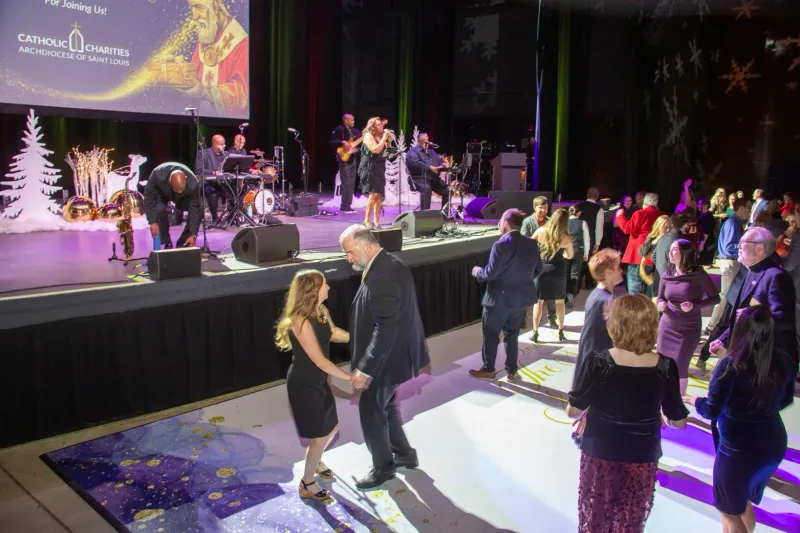Spirit of Saint Nicholas Ball gallery photo 10
